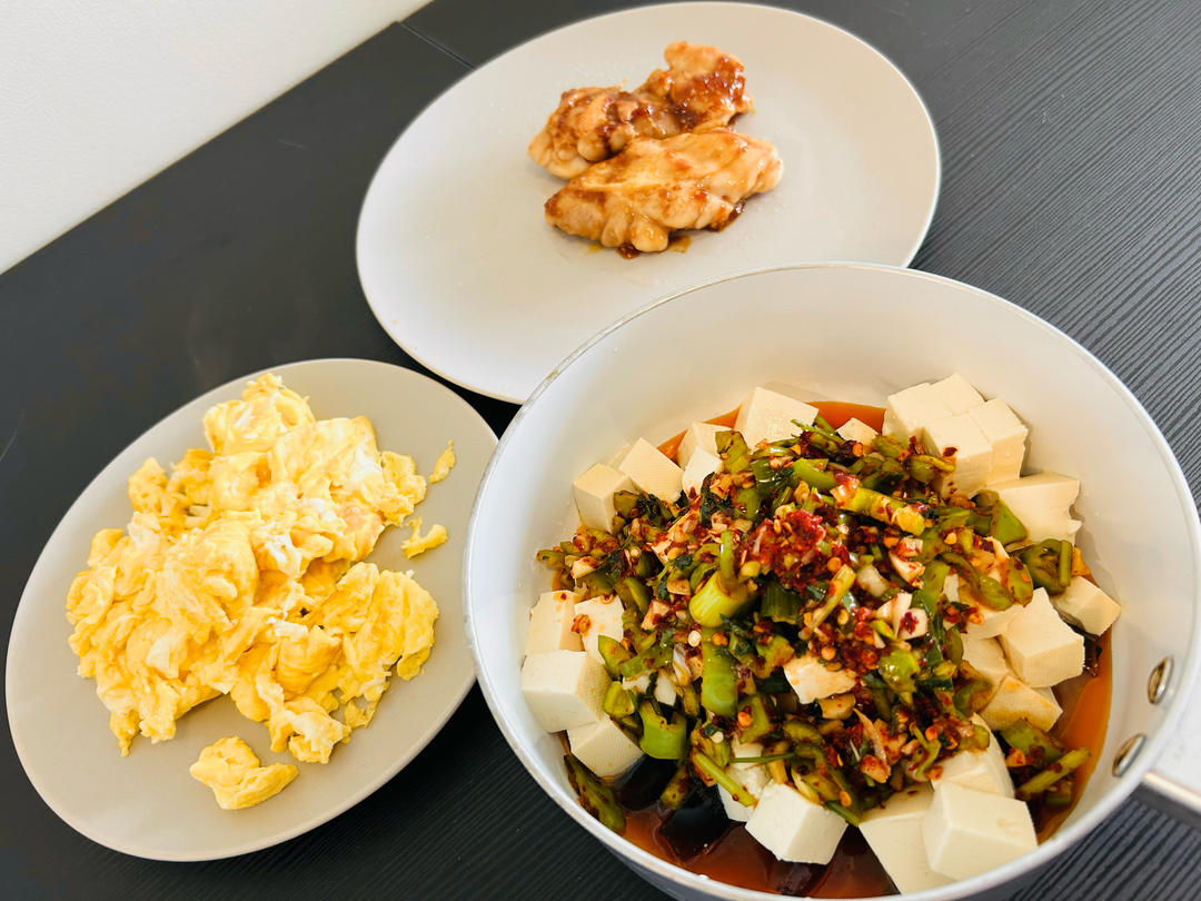 皮蛋拌豆腐