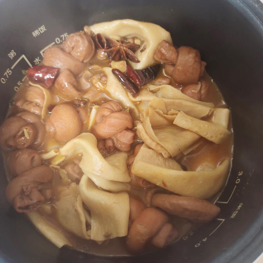 川味江油肥肠（附洗肥肠的方法）