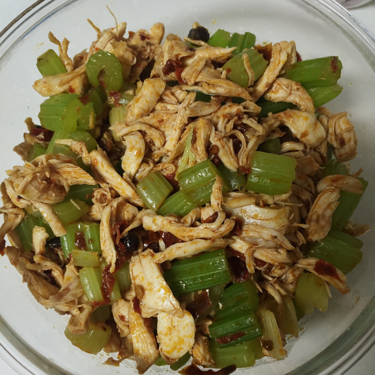 香芹凉拌手撕鸡胸肉 低卡减肥方便快捷~