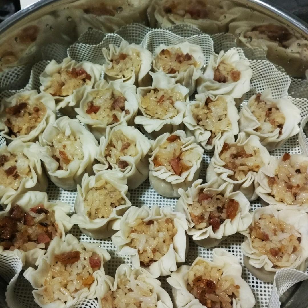 饺子皮咸蛋黄烧麦