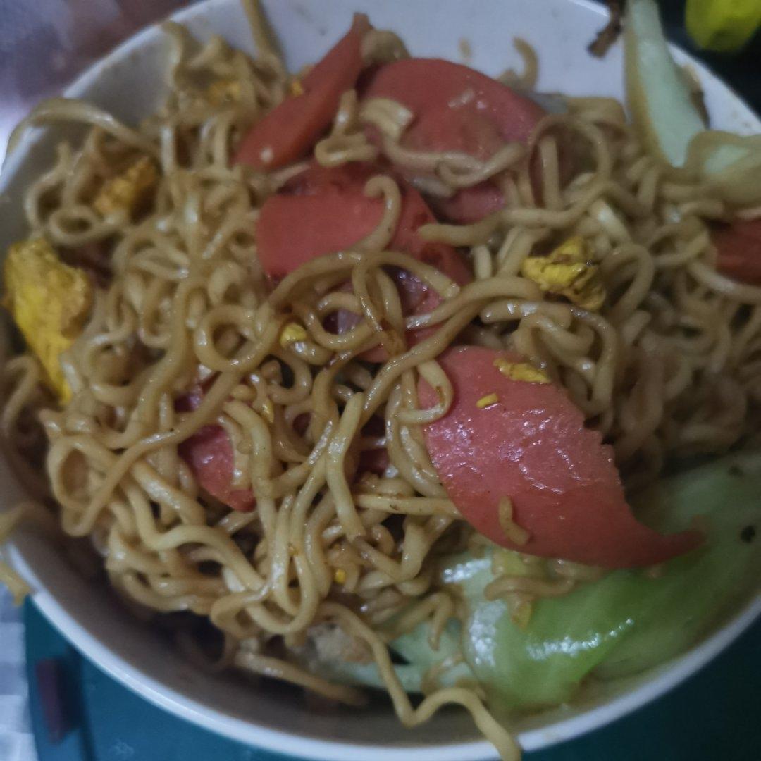 秒杀路边摊的炒方便面