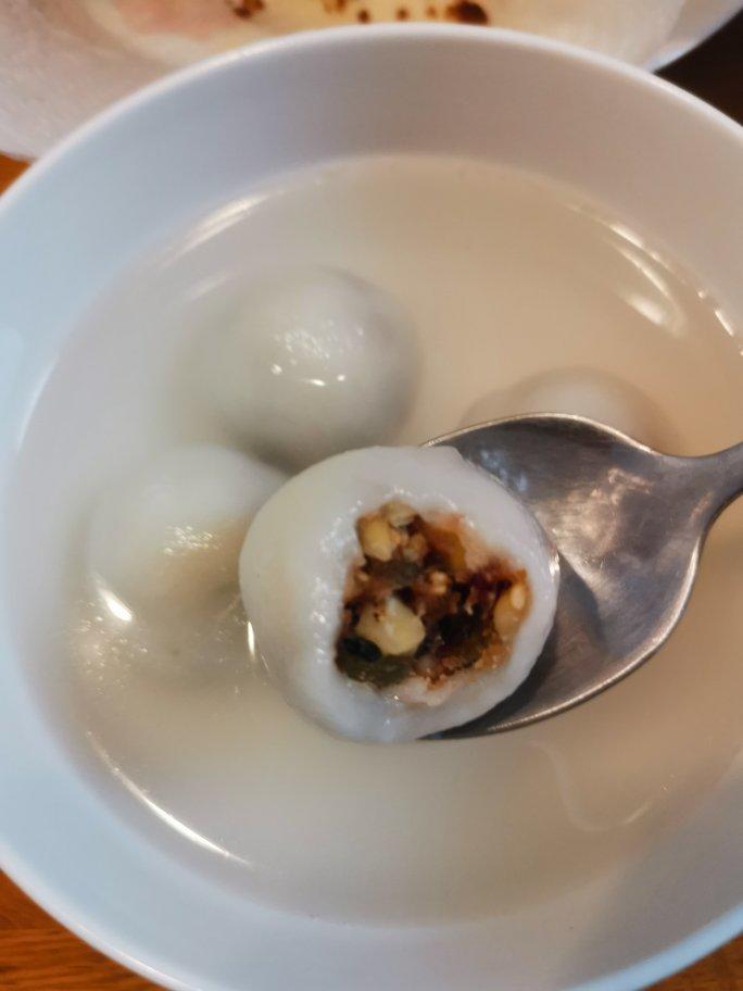 皮萧萧做的自制大果仁汤圆