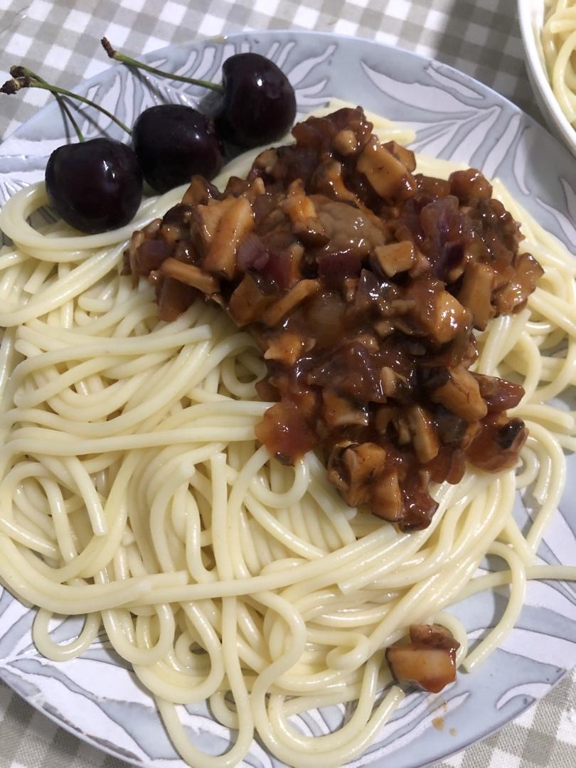 番茄肉酱意大利面