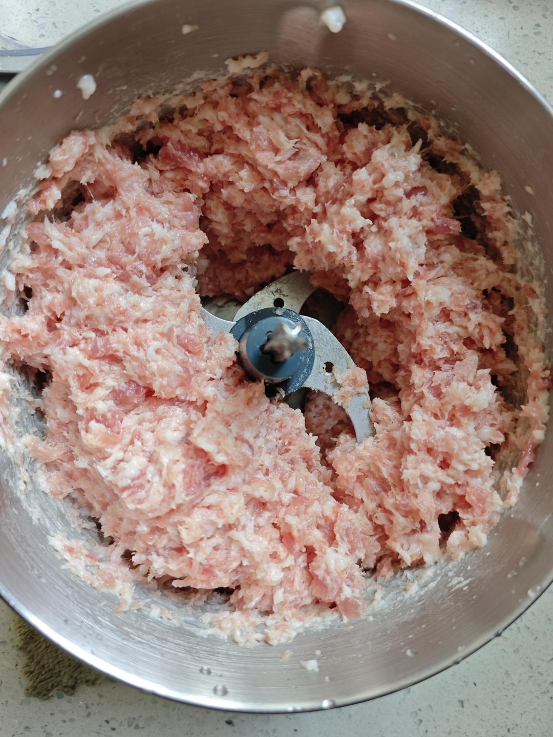 一口一个的鲜肉小包子