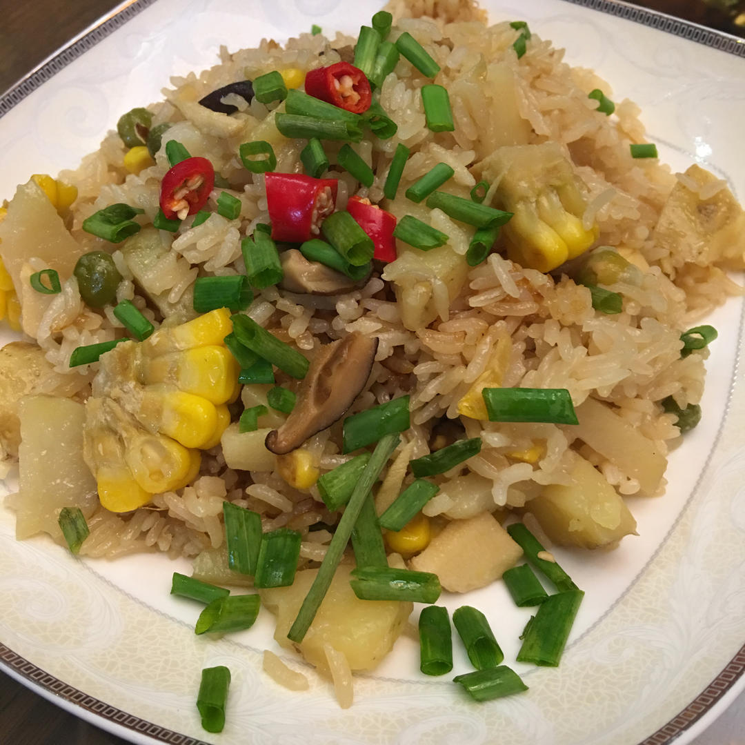 土豆蘑菇腊味饭