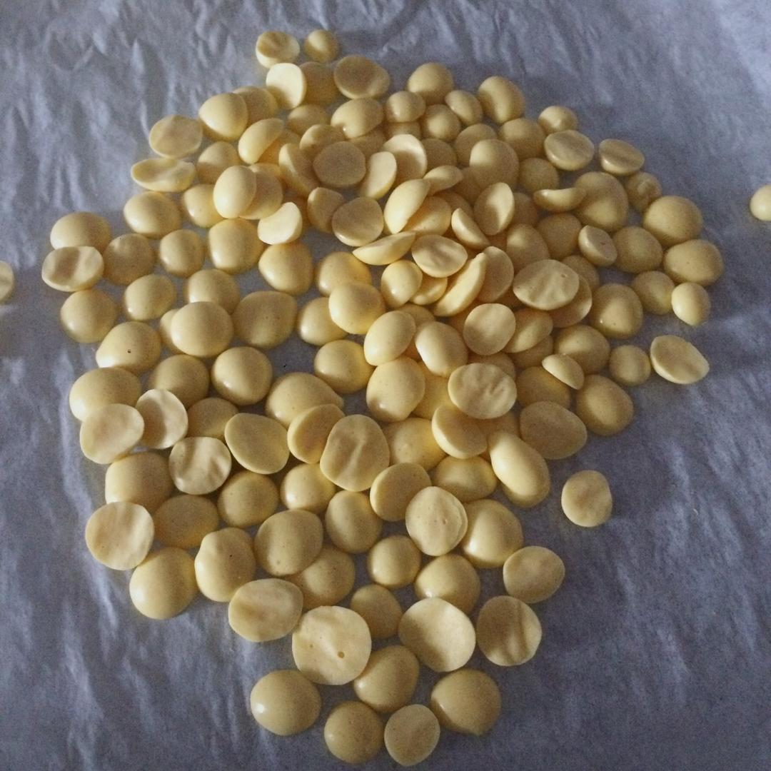 入口即化的无添加蛋黄溶豆