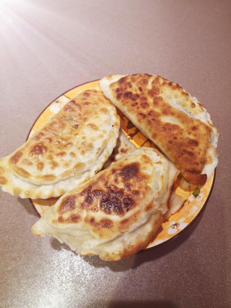 韭菜盒子 Chinese Leek and Egg Pasty