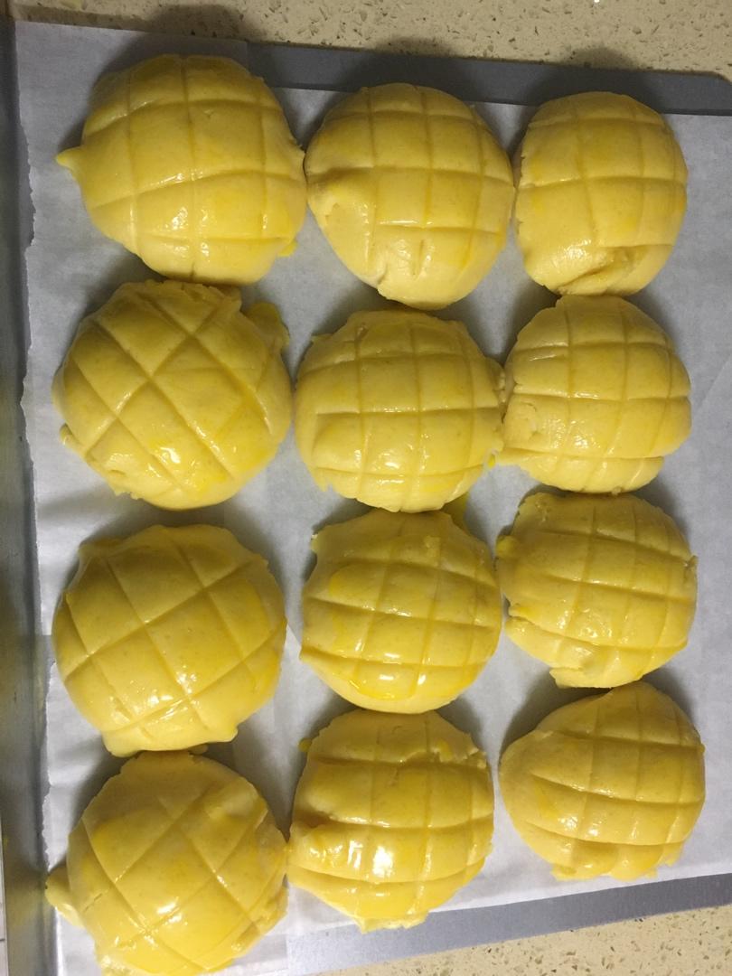 菠萝酥皮面包