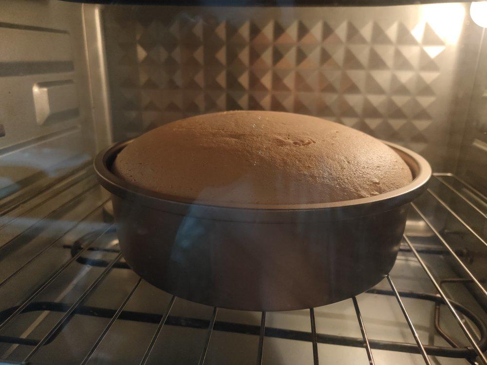 简单好做的8寸戚风蛋糕