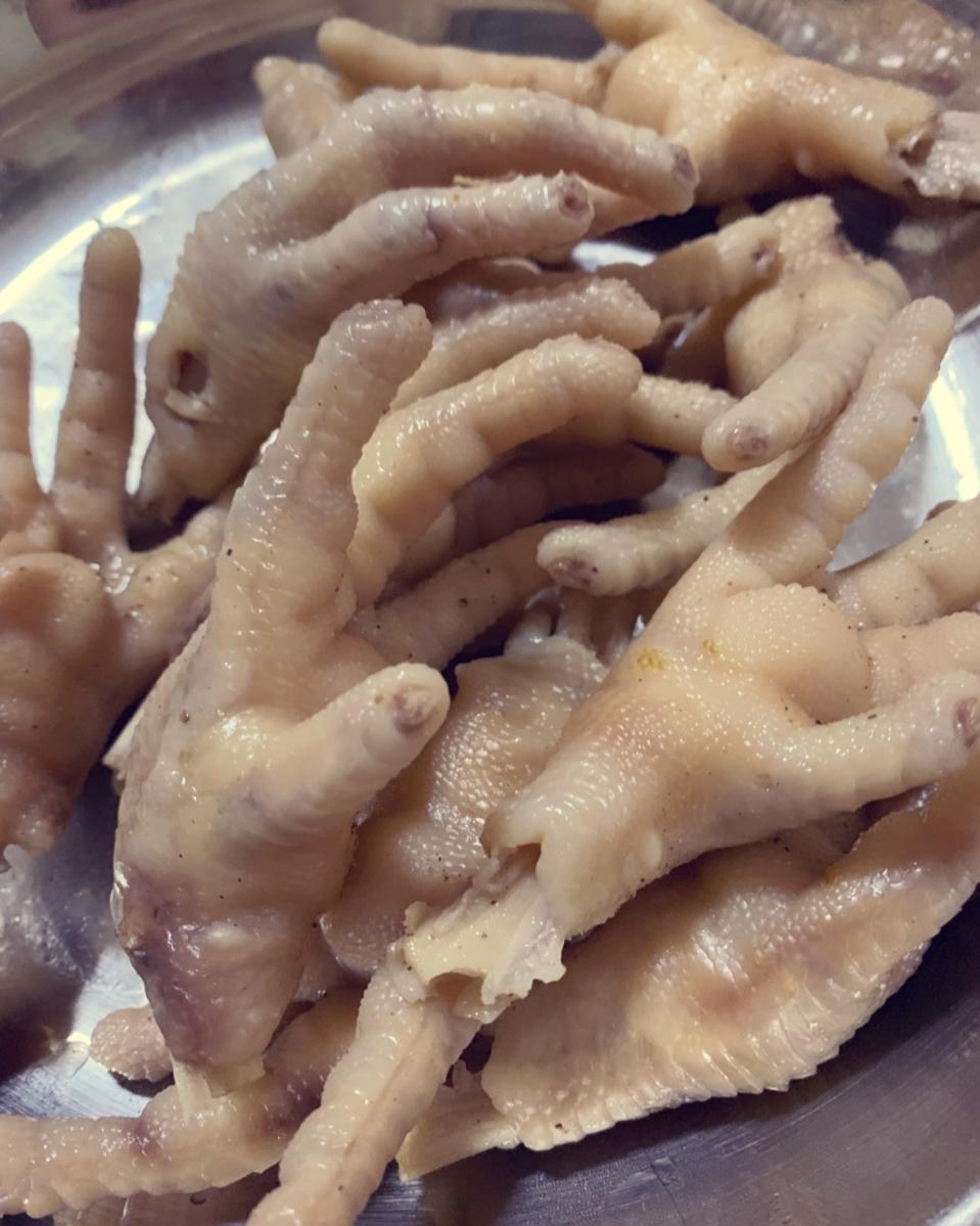 风味盐焗鸡爪