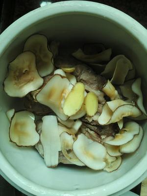 海底椰煲猪骨汤的做法 步骤5