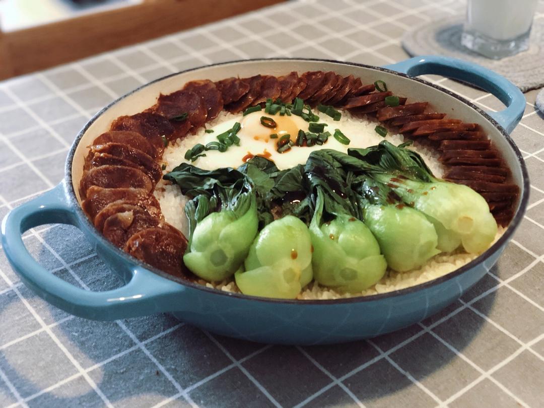 香肠煲仔饭