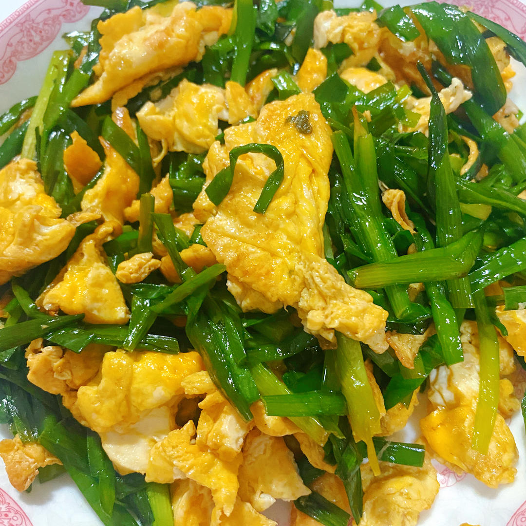 菜炒鸡蛋，口感超级细腻，简直是餐馆级别😍