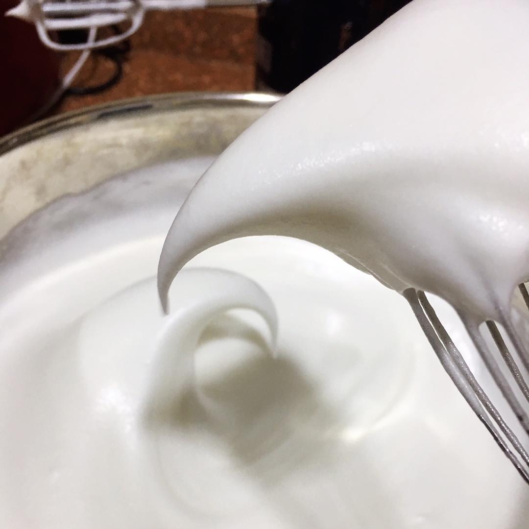 软绵绵枕头蛋糕