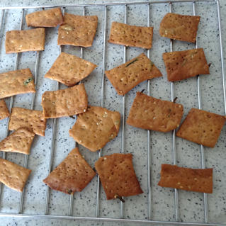 无糖香葱苏打咸饼干