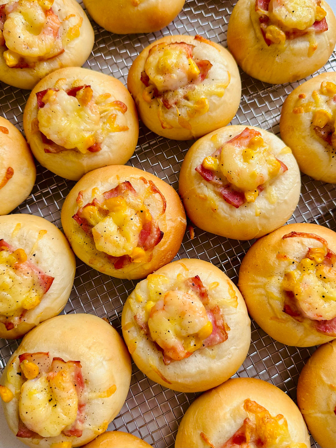 日式调理面包/虾仁培根面包