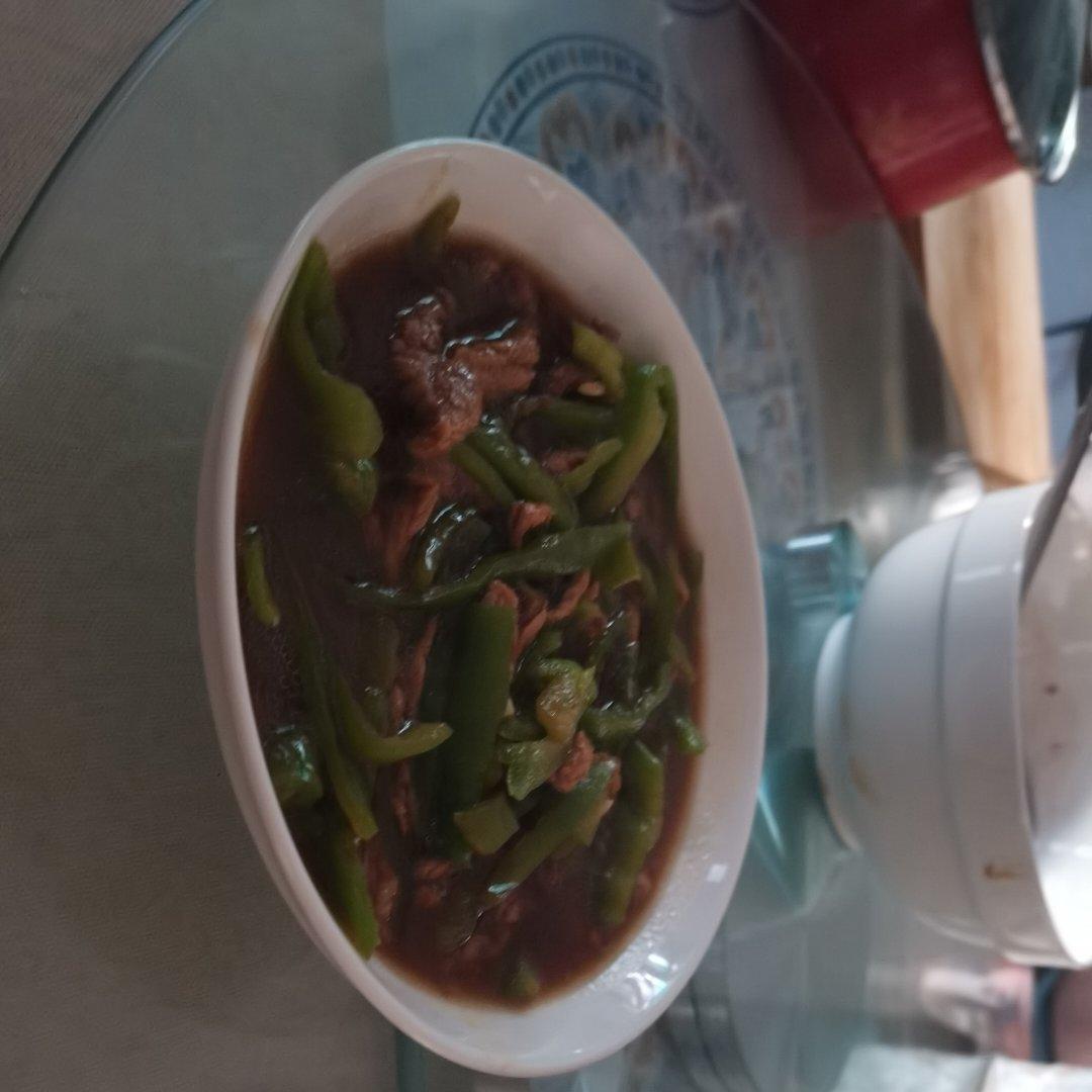 青椒肉丝，这样炒太好吃了。