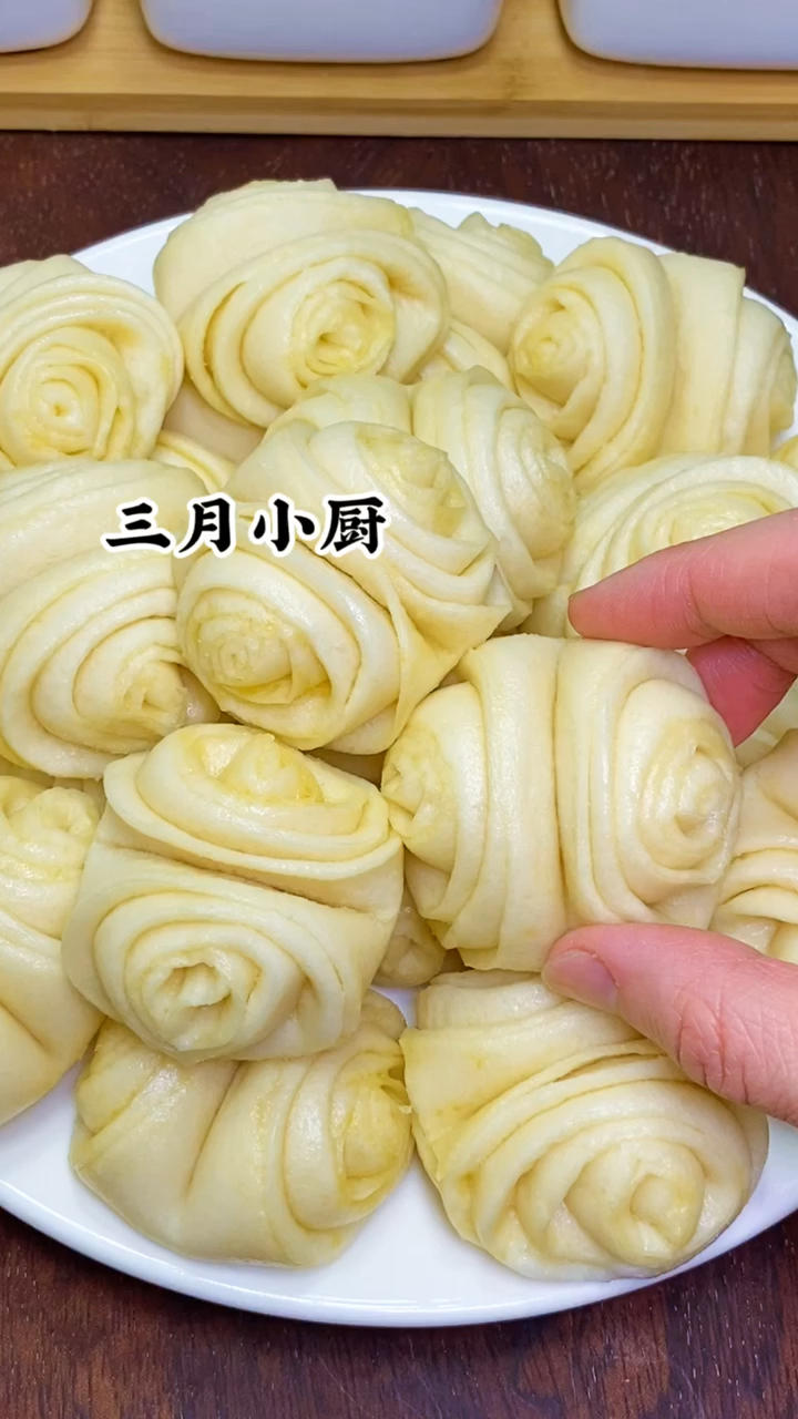 蒸花卷有窍门 纹路清晰面香味十足 附细节视频详解