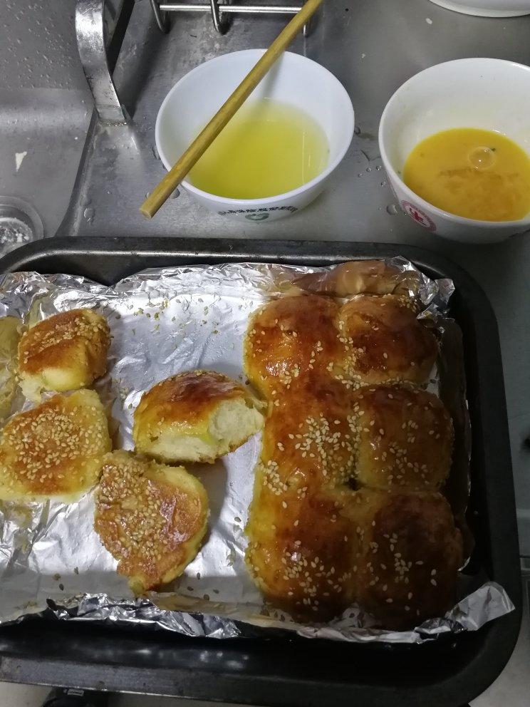 蜂蜜脆底小面包（蜂蜜奶香小餐包）