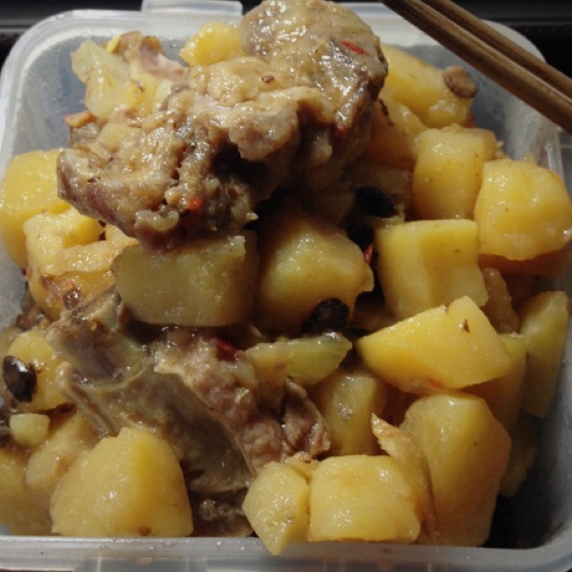 豉椒蒸土豆排骨