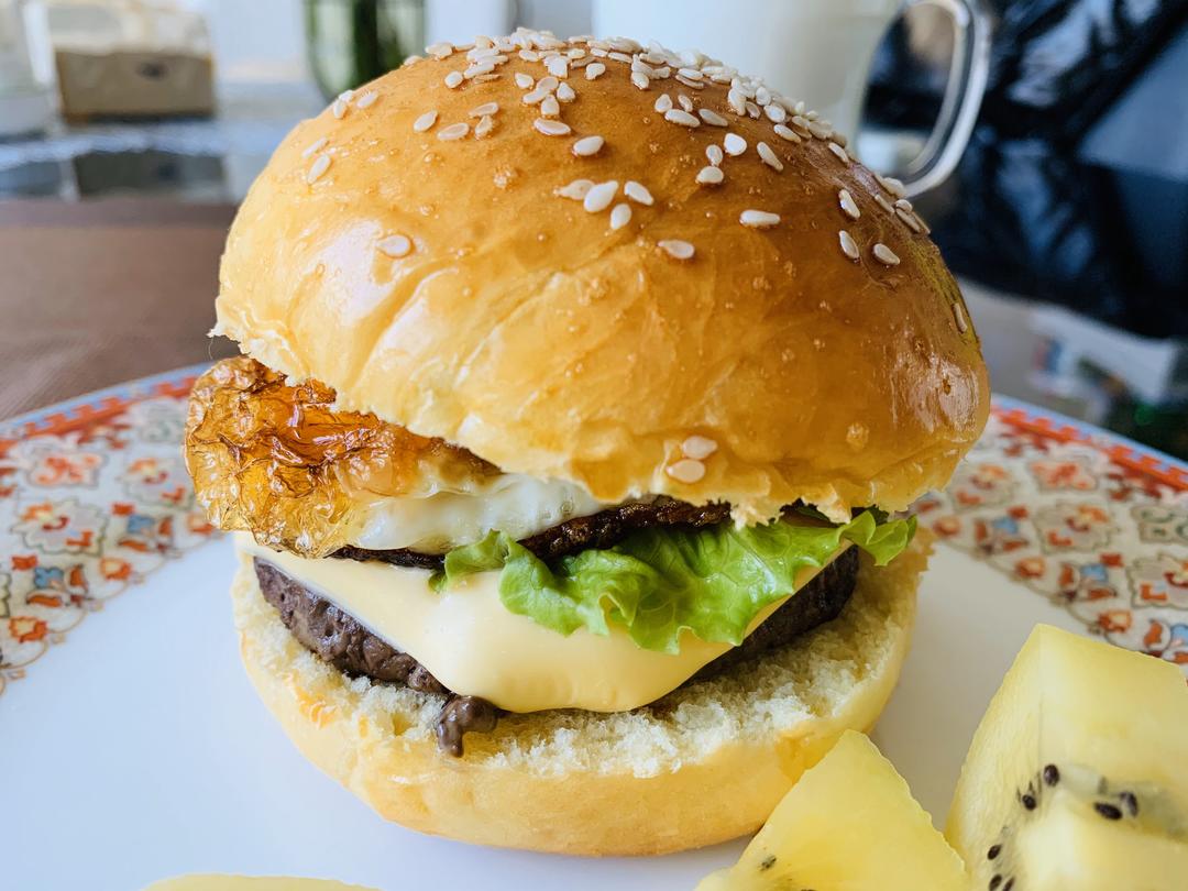 牛肉芝士汉堡——小孩大人都爱吃的营养早餐的做法