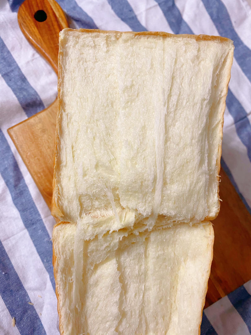 吐司，奶香手撕面包，超级香浓