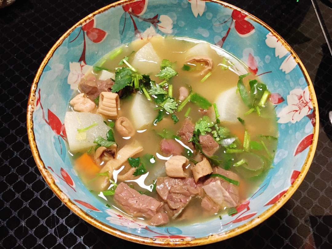牛肉炖萝卜