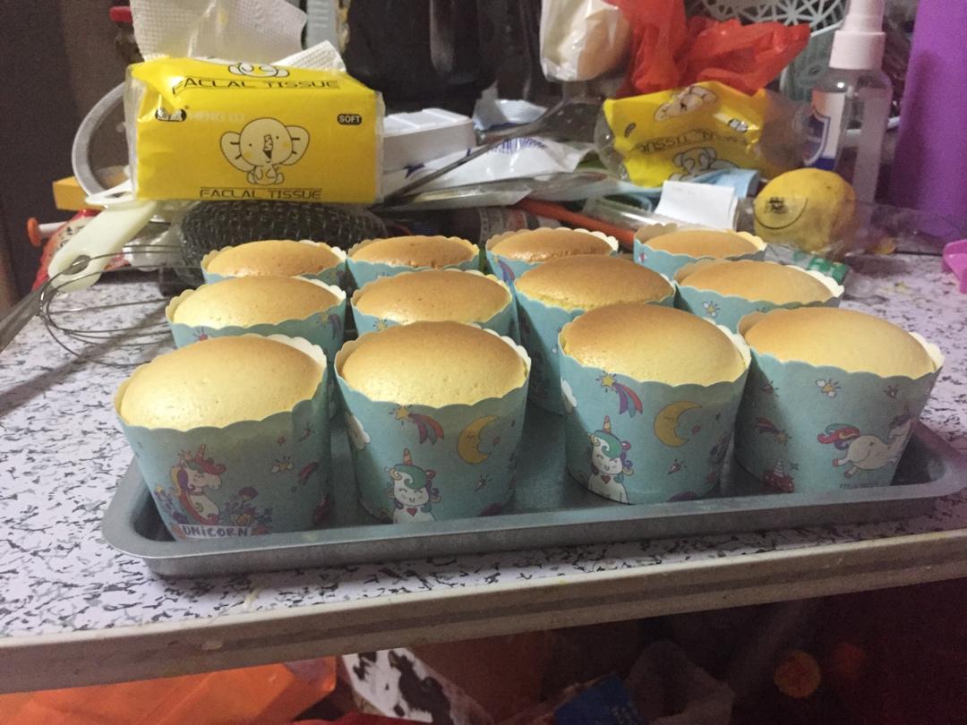 纸杯蛋糕 8寸戚风蛋糕的量