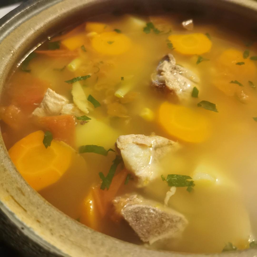 番茄土豆小排汤