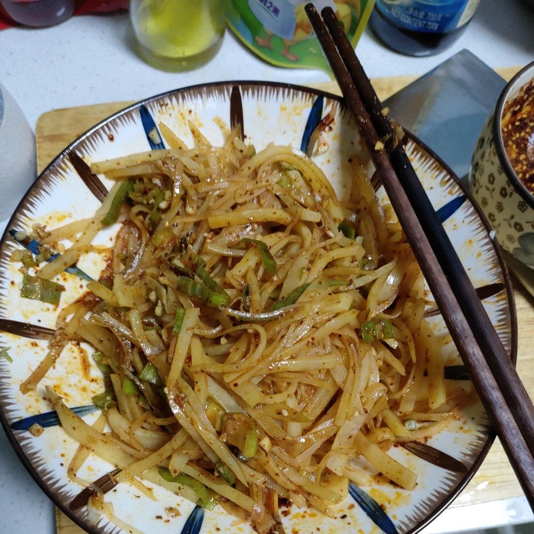 香辣开胃的凉拌土豆丝