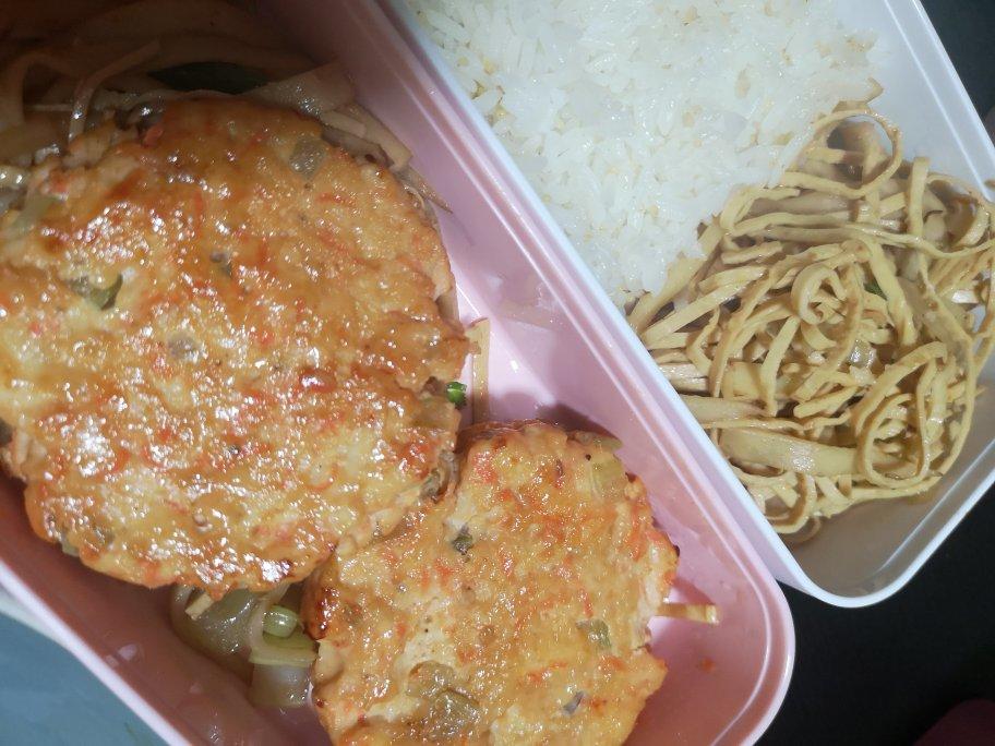 〔健身餐〕无油鸡胸肉饼