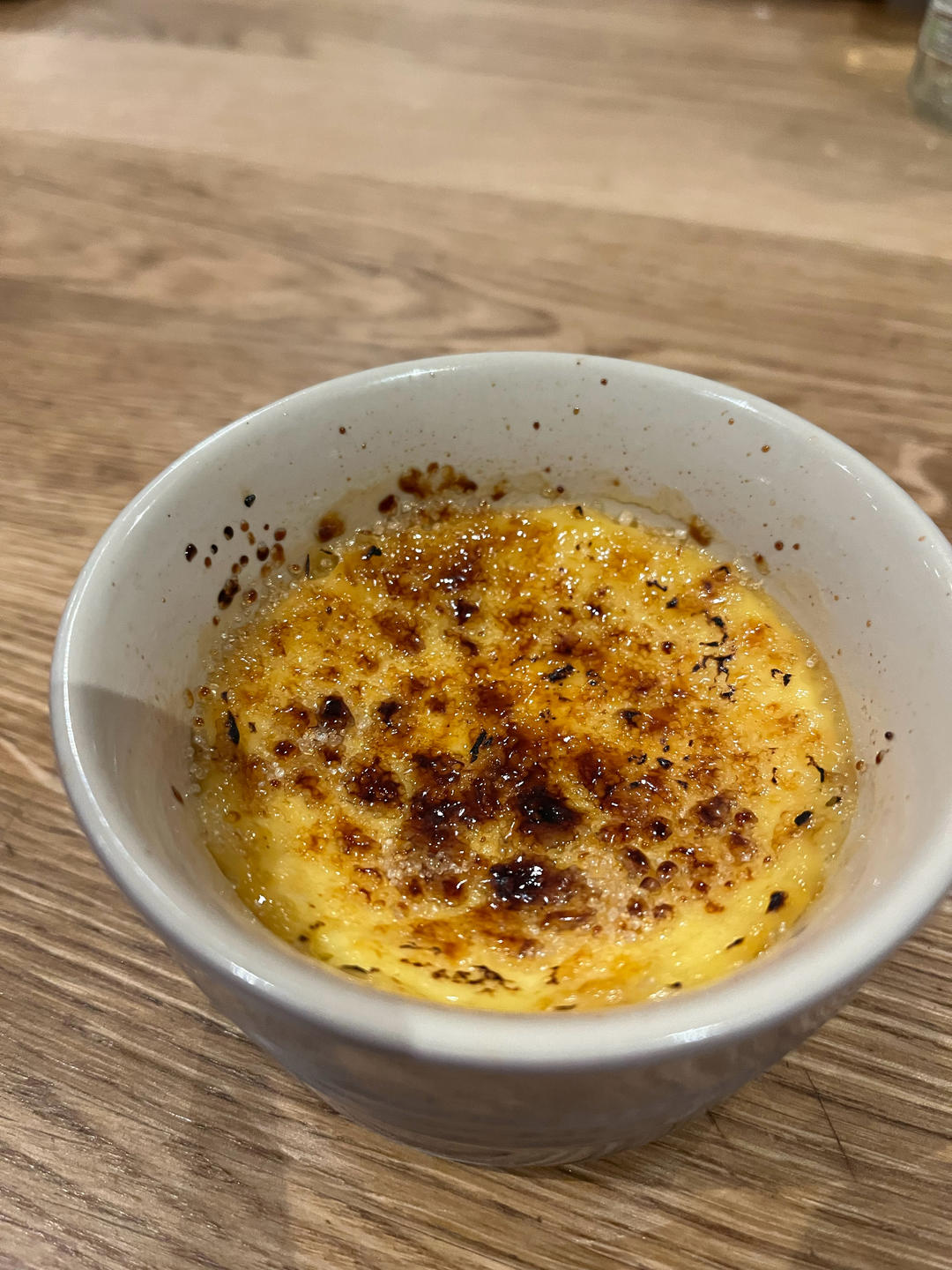 Crèmebrulée。法式烤布雷。焦糖布丁。