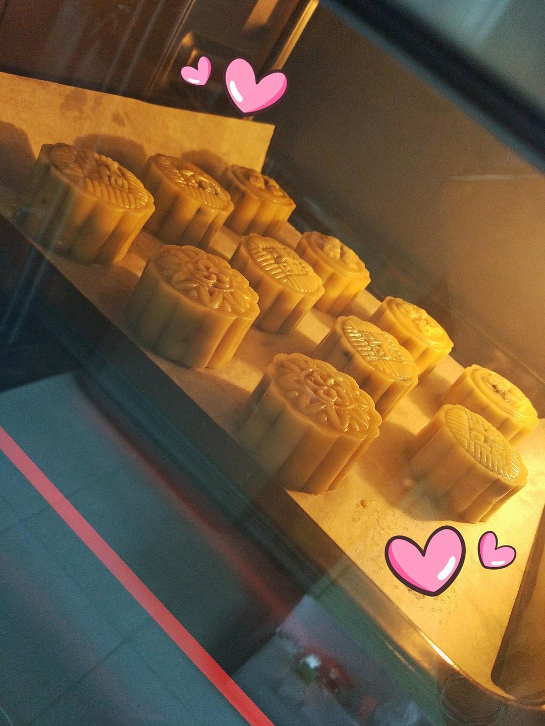 广式月饼——蛋黄莲蓉月饼