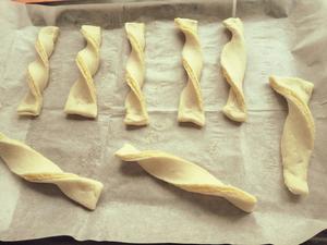椰蓉扭棒面包的做法 步骤5