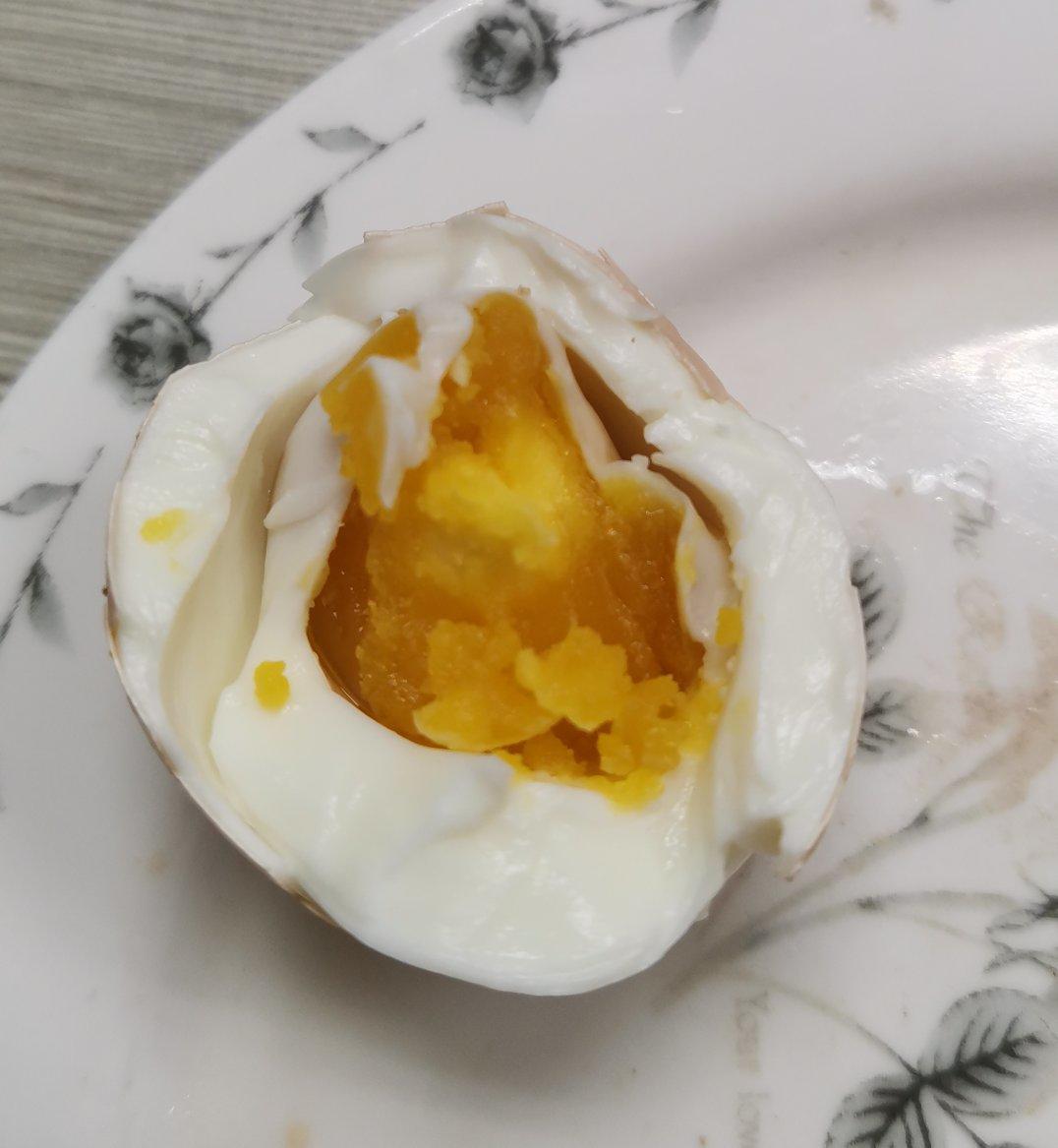 自制起砂流油咸鸡蛋
