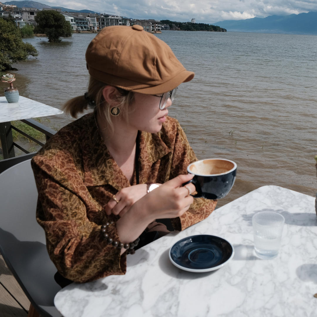 茶茶又又又饿了