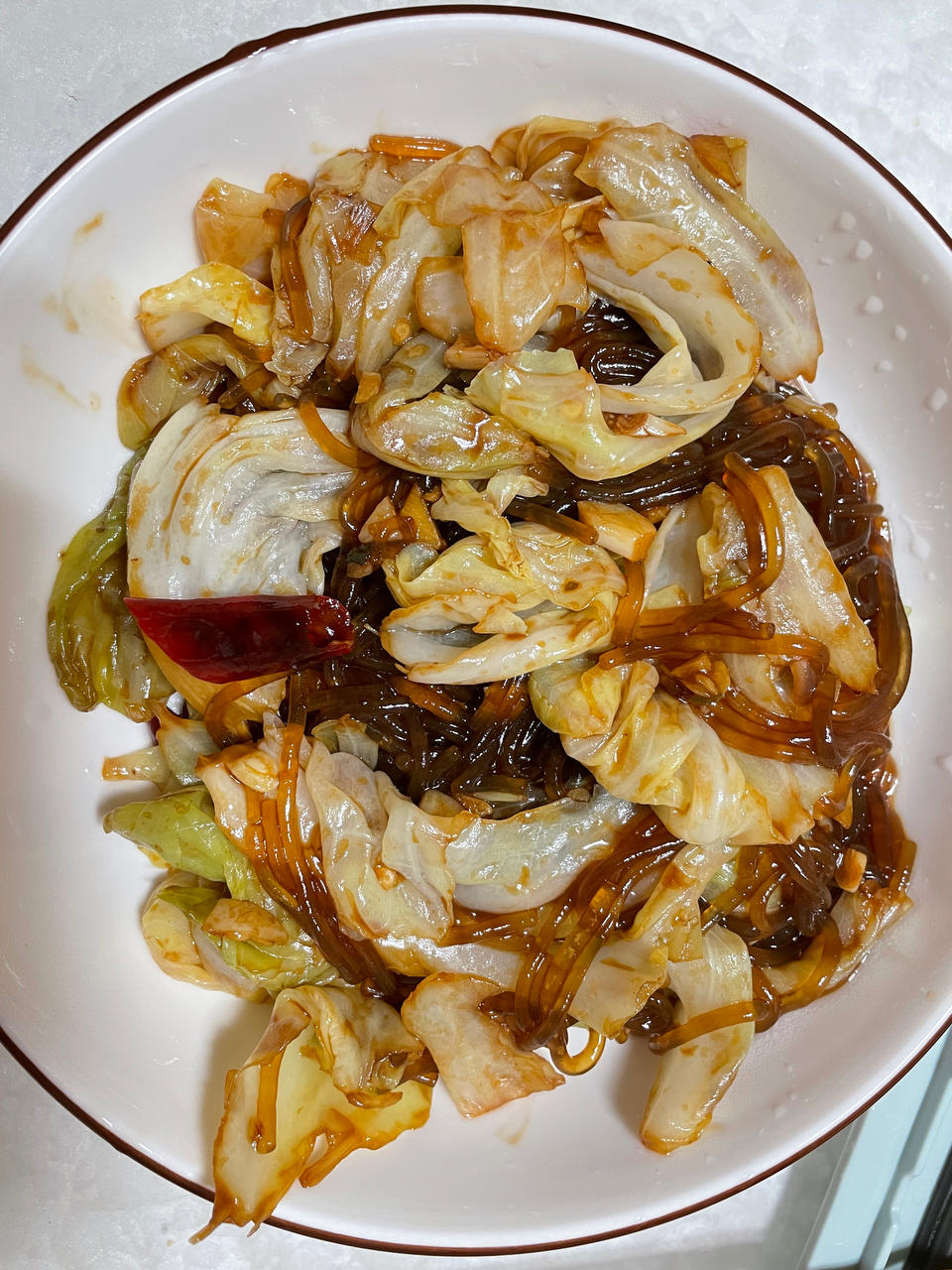 最近爱吃粉丝粉条～包菜炒粉丝