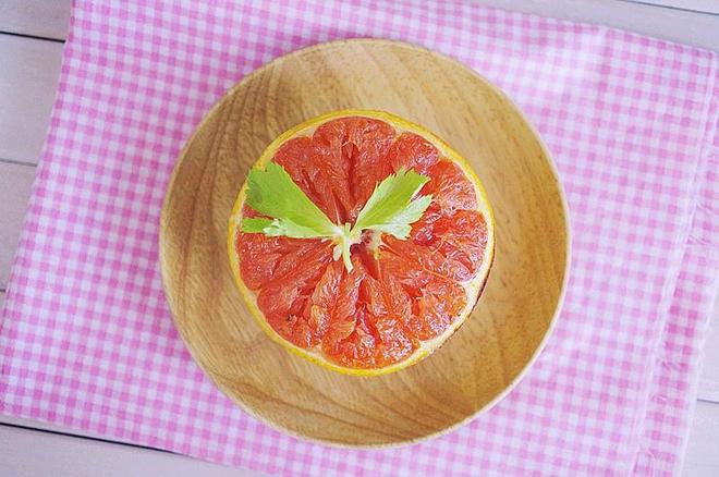 砂糖焗红柚的做法
