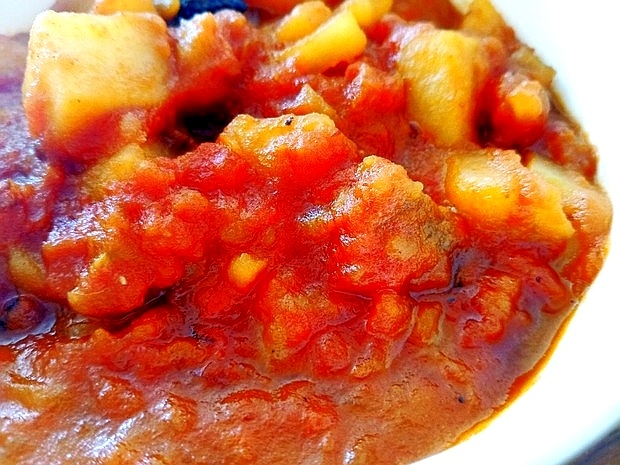 配料简单营养丰富的西红柿牛腩汤的做法