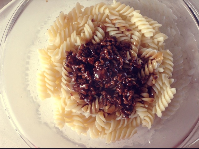 肉香素炸酱面（蛋素，植物五辛素）