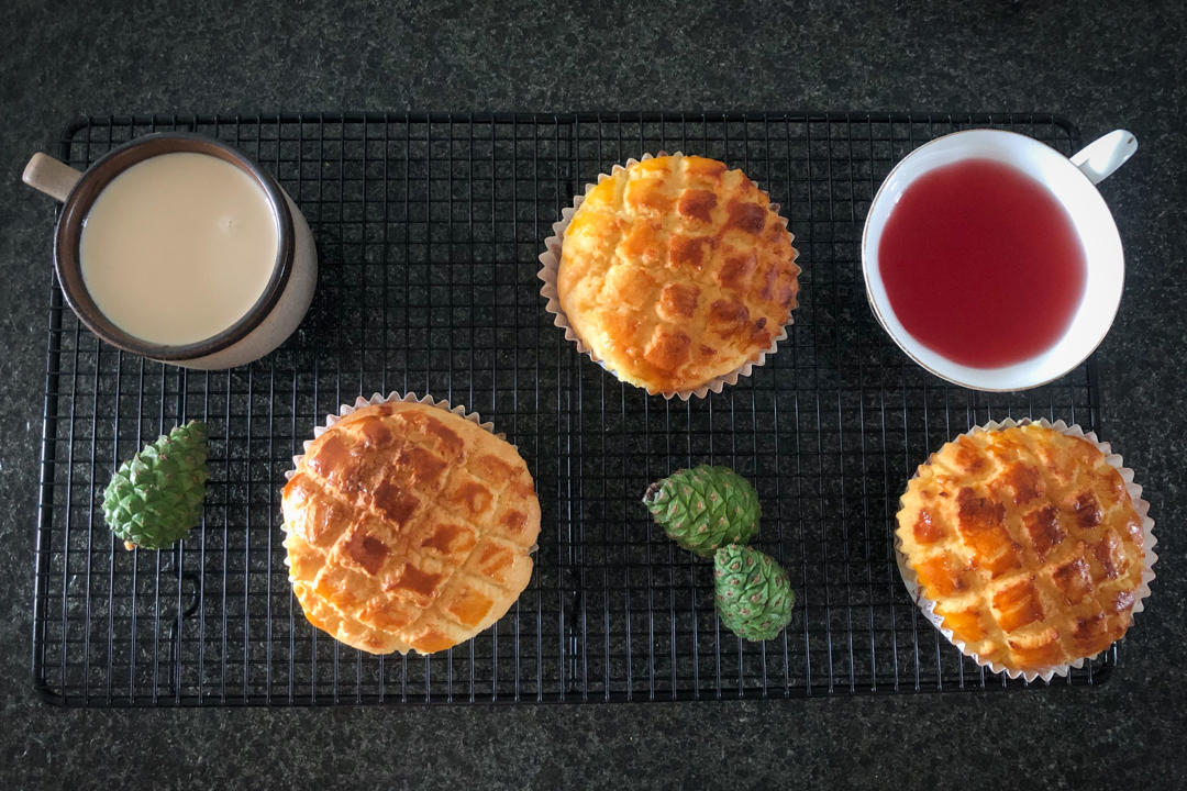 好吃到炸裂的港式菠萝包（附带制作酥皮的小视频）