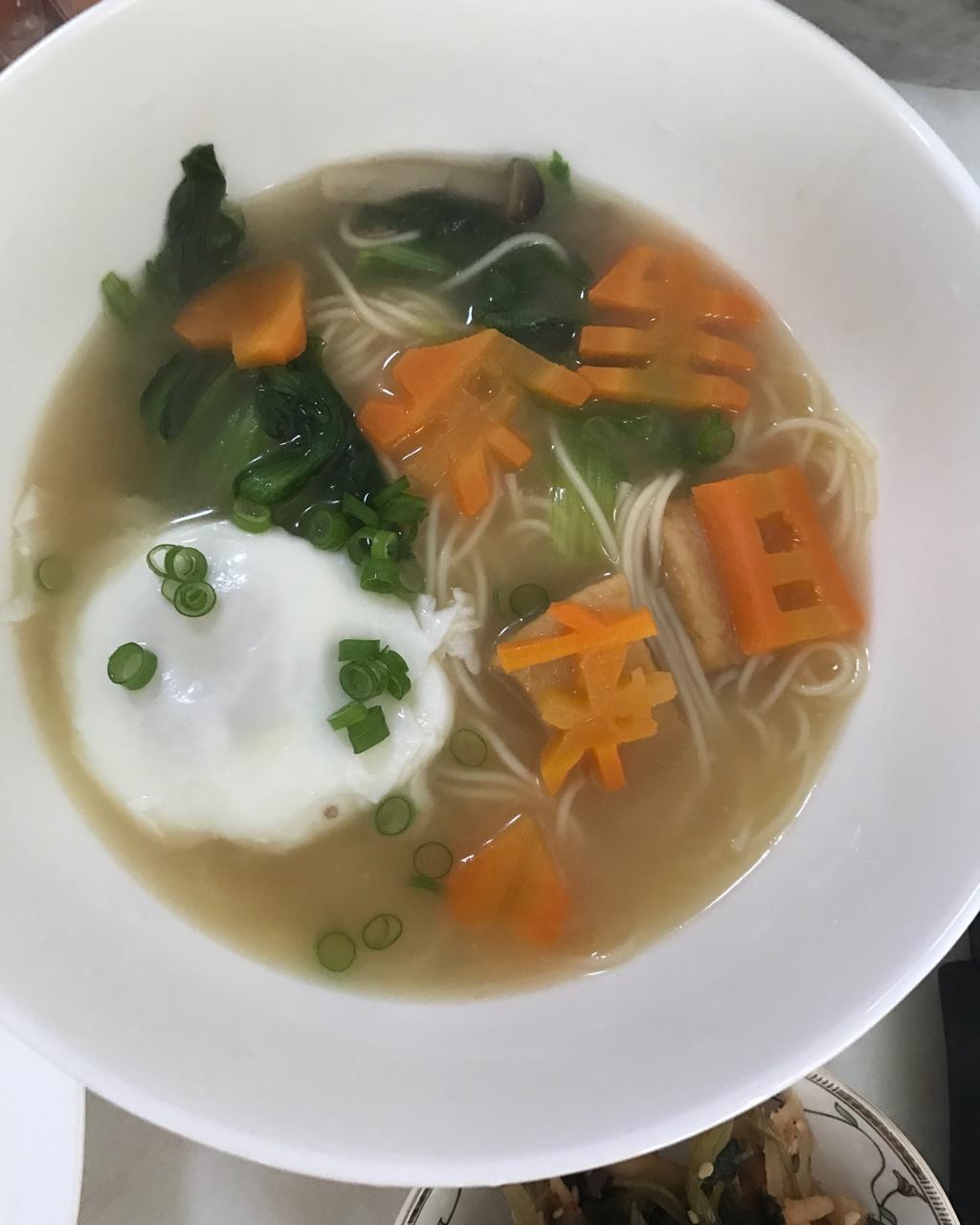 一碗高逼格的生日长寿面