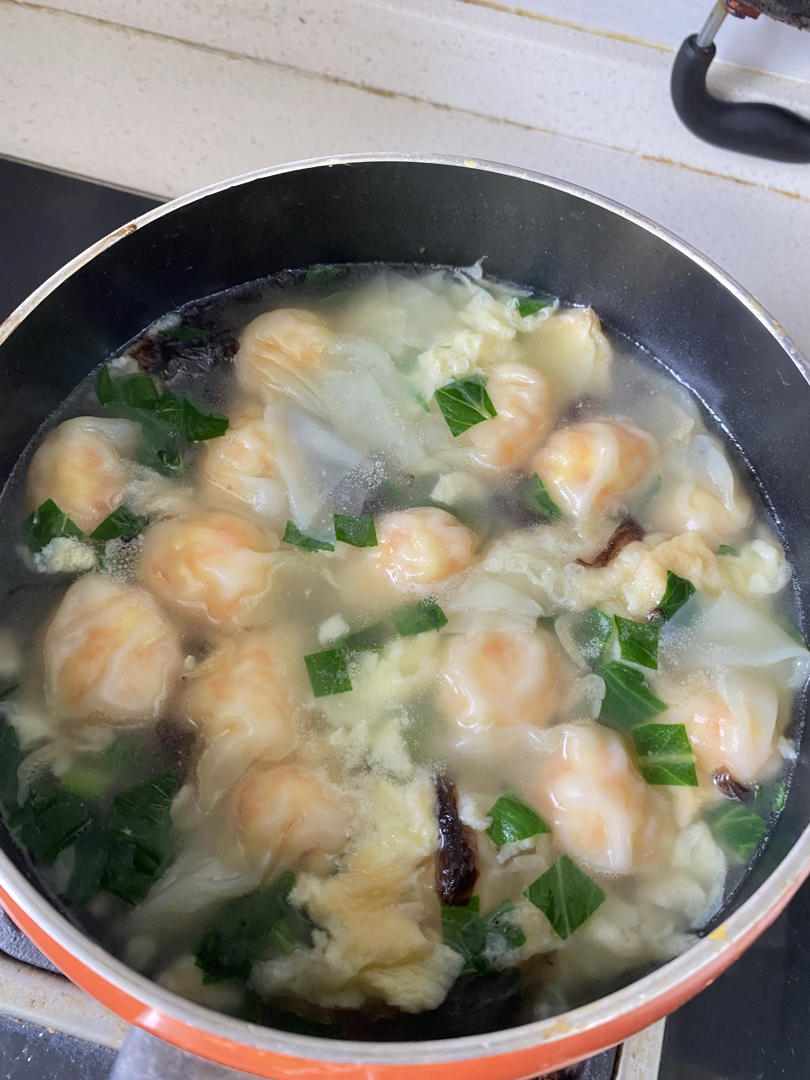 金鱼小馄饨包法