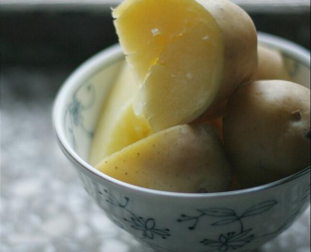 煮土豆——论土豆的朴素吃法