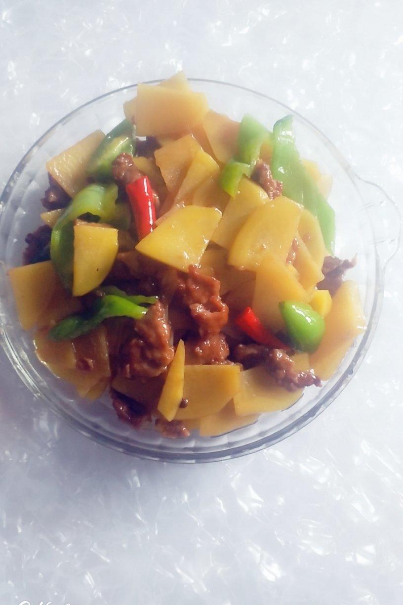 土豆青椒炒肉片