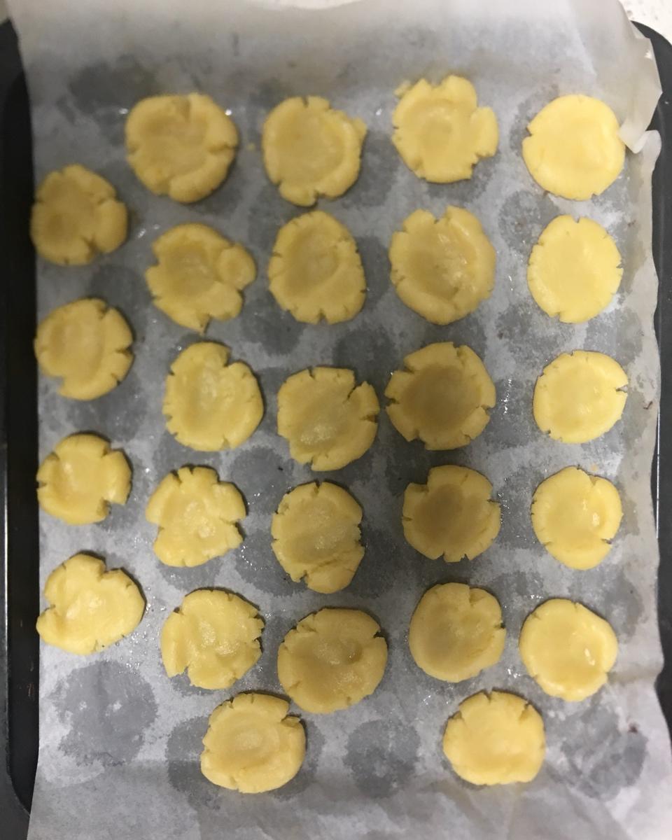 轻轻一按就碎掉的原味桃酥（不输猪油版）