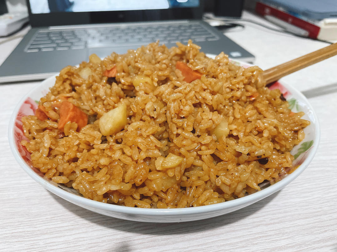 香绝了❗❗吃了还想吃的土豆腊肠焖饭❗❗