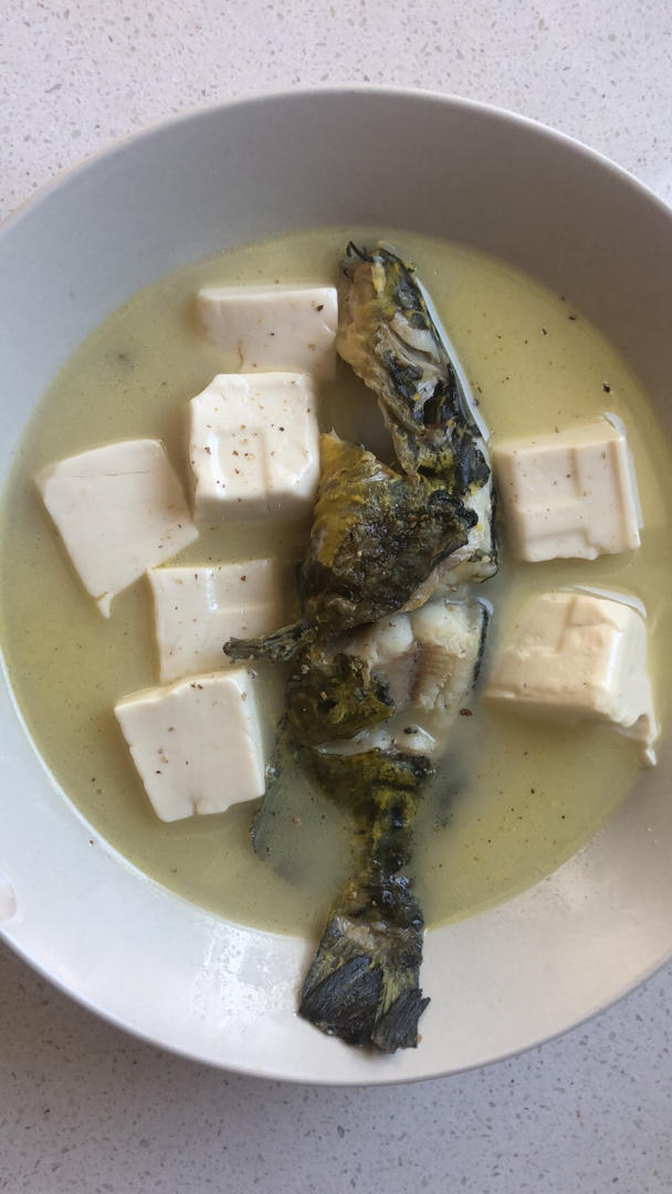 昂刺鱼豆腐汤（黄辣丁）