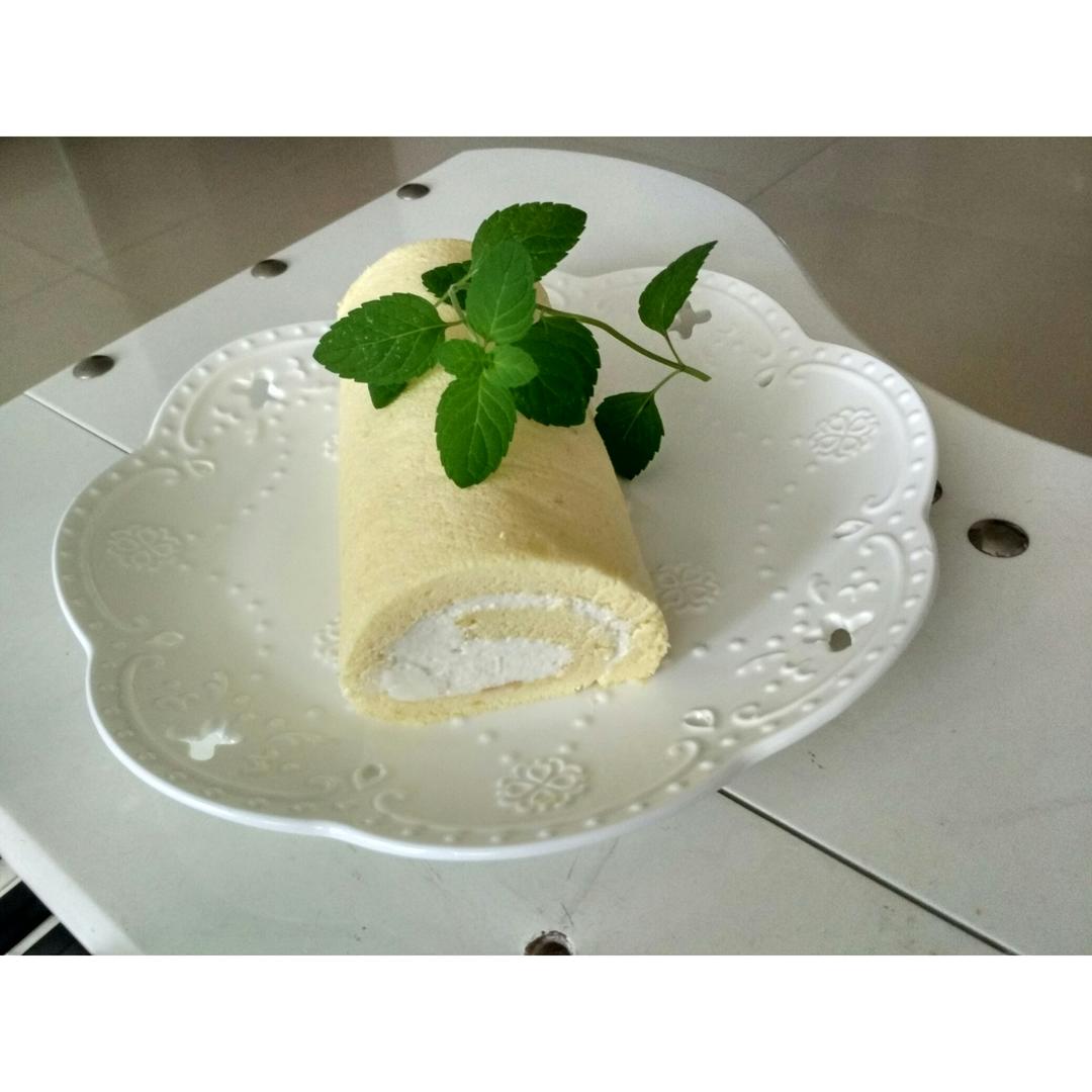 《Tinrry下午茶》教你做基础原味蛋糕卷