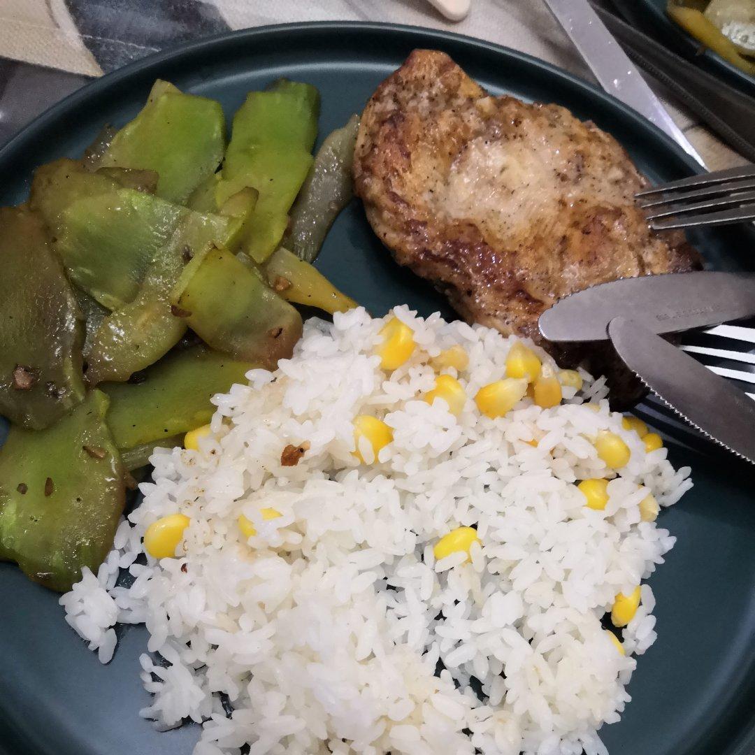 【嫩煎鸡胸肉】